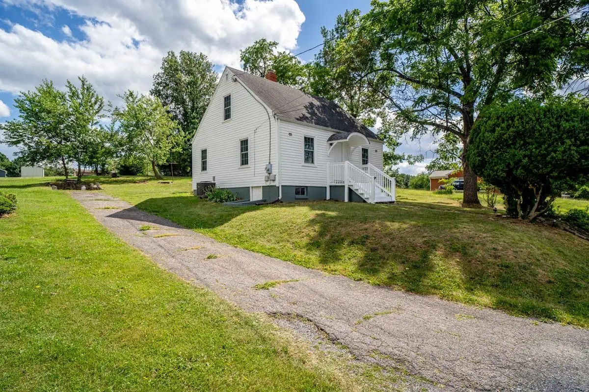 344 Mary Gray Ln, Staunton, VA 24401 - #1