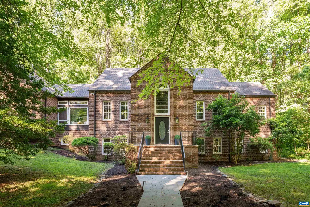715 Tanglewood Rd, Charlottesville, VA 22901 - #1