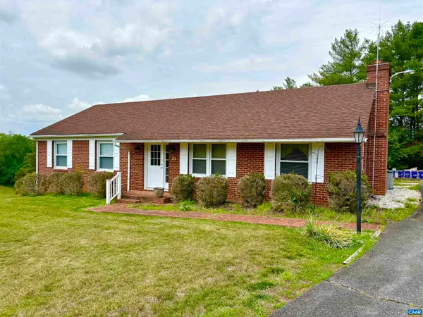 601 Lake View Ln, Lovingston, VA 22949