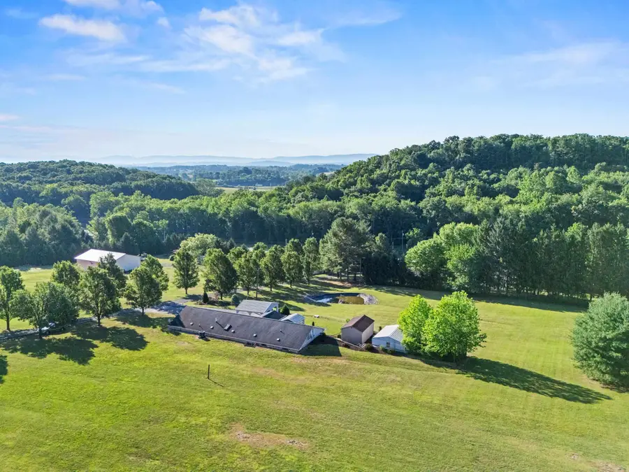 963 Lee Jackson Hwy, Staunton, VA 24401 - #3