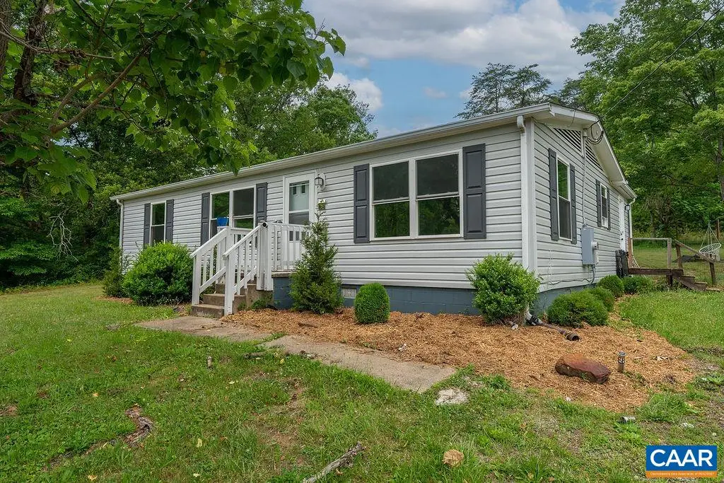 1043 Ford Ave, Stanardsville, VA 22973 - #1