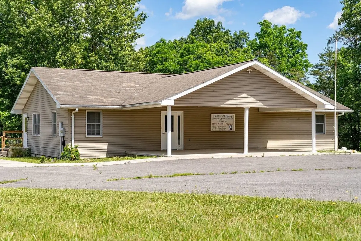 204 Gambill Rd, Franklin, WV 26807 - #1