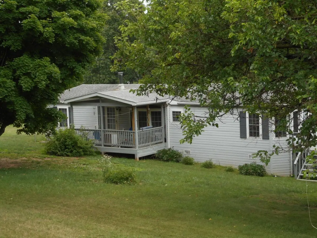 2780 Sunrise Dr, Broadway, VA 22815 - #1