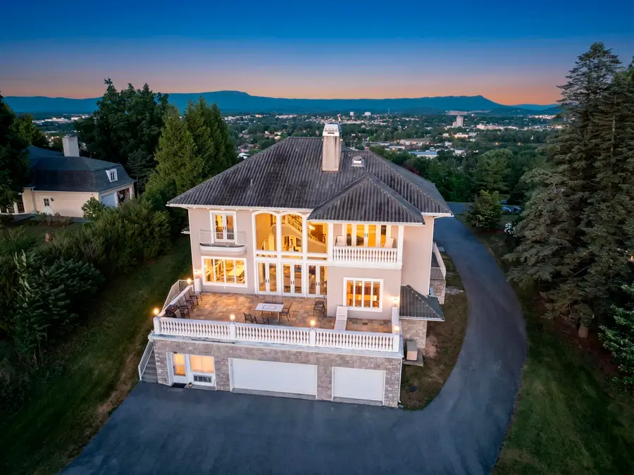 957 Summit Ave, Harrisonburg, VA 22802 - #3