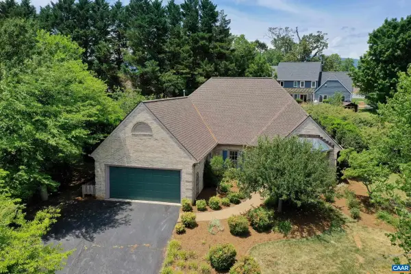 1130 Highlands Dr, Charlottesville, VA 22901