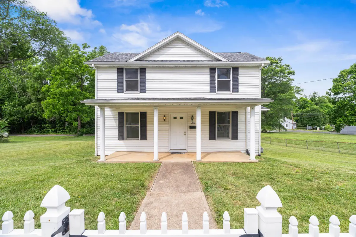 1316 Main St E, Waynesboro, VA 22980 - #1