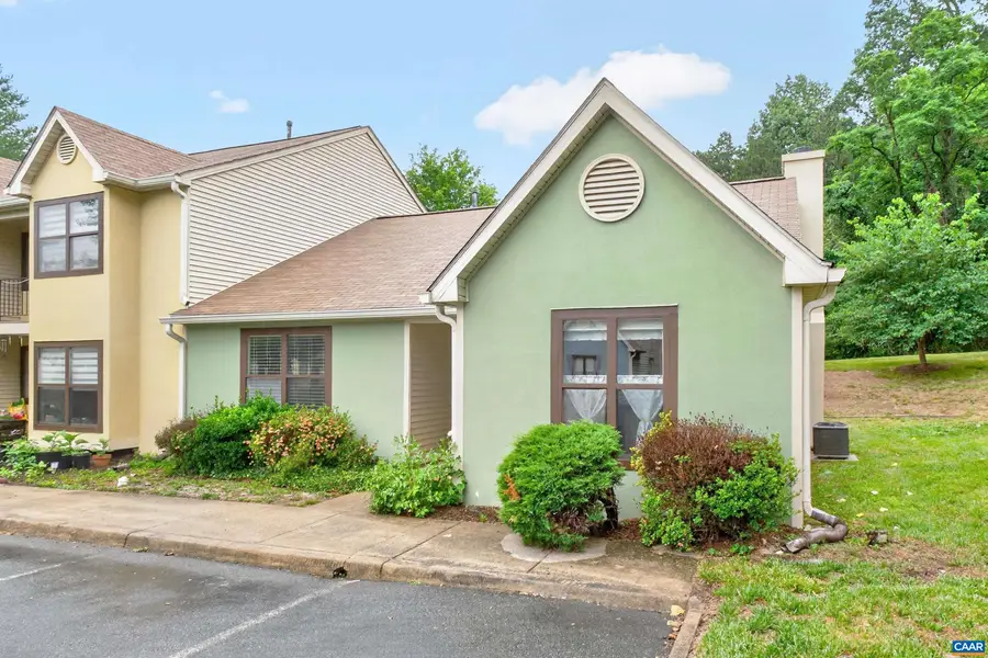 598 Pebblecreek Ct, Charlottesville, VA 22901 - #2