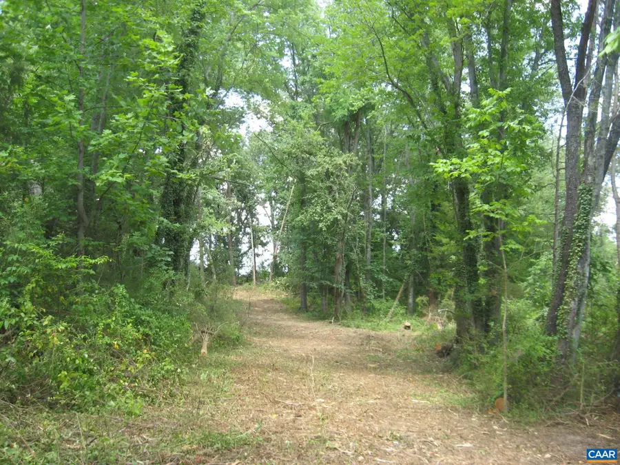 11335 Cox Mill Rd, Gordonsville, VA 22942 - #2