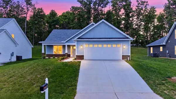 227 Lindburgh Dr, Waynesboro, VA 22980
