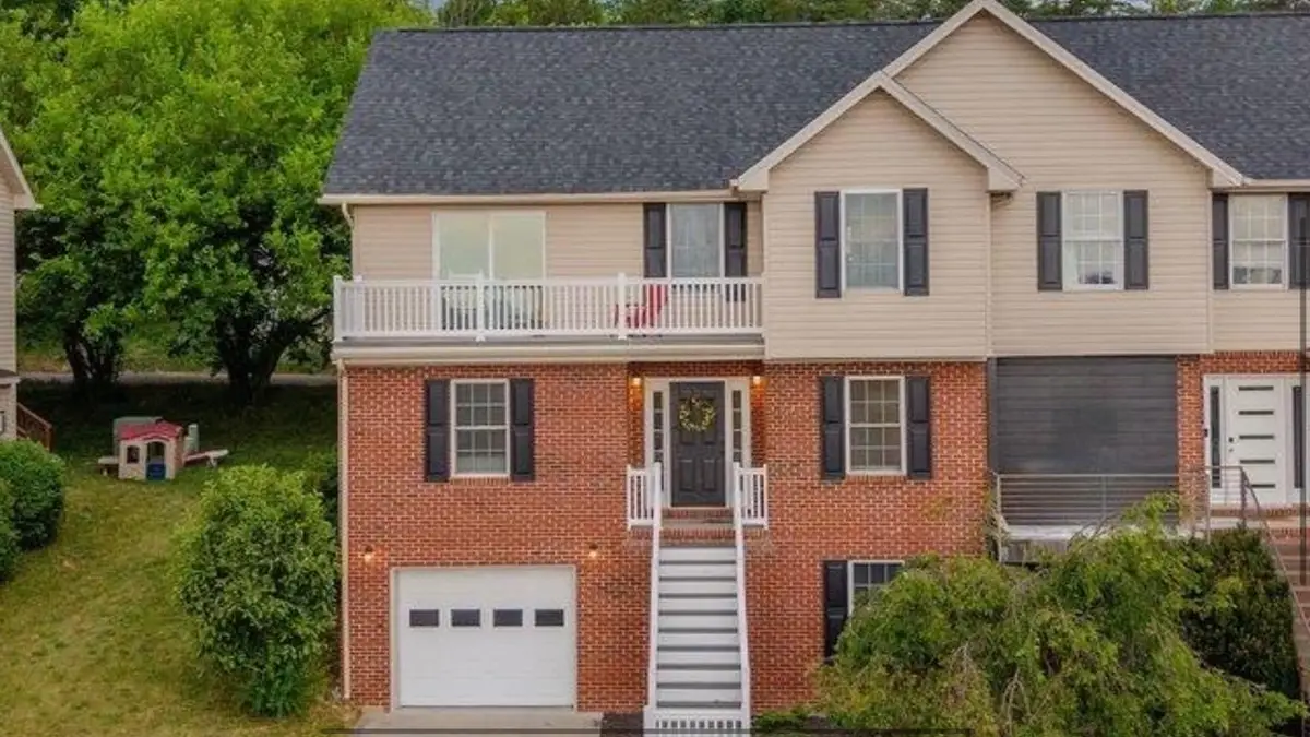 1823 Willow Hill Dr Sw, Harrisonburg, VA 22801 - #1