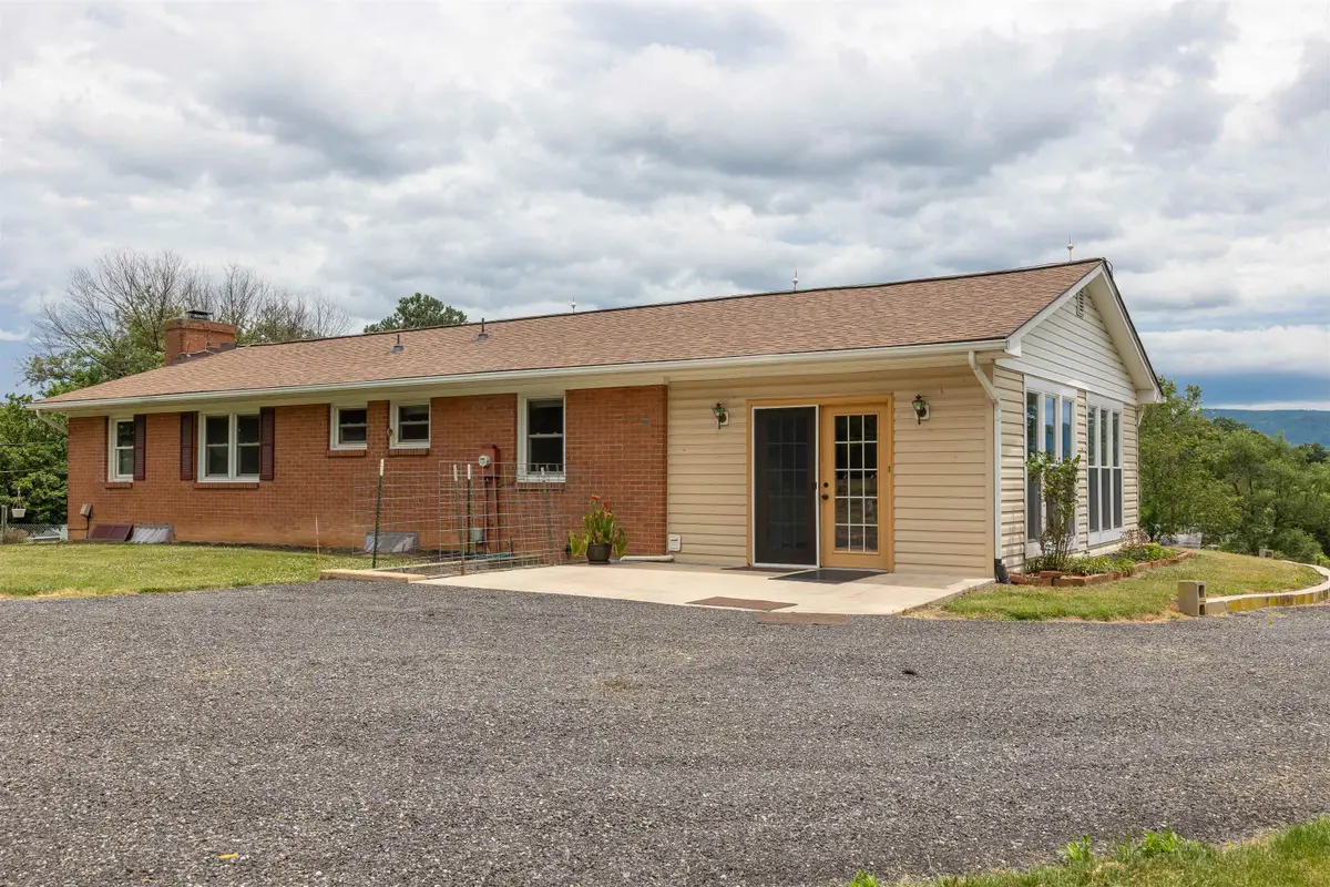 10139 Chinkapin Dr, Plains, VA 22802 - #1