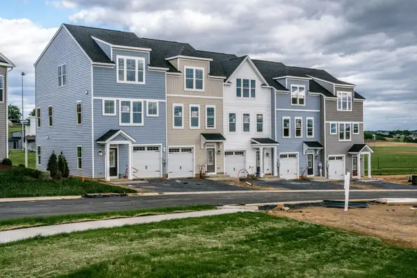 215 Scarlet Maple Ln, Bridgewater, VA 22812