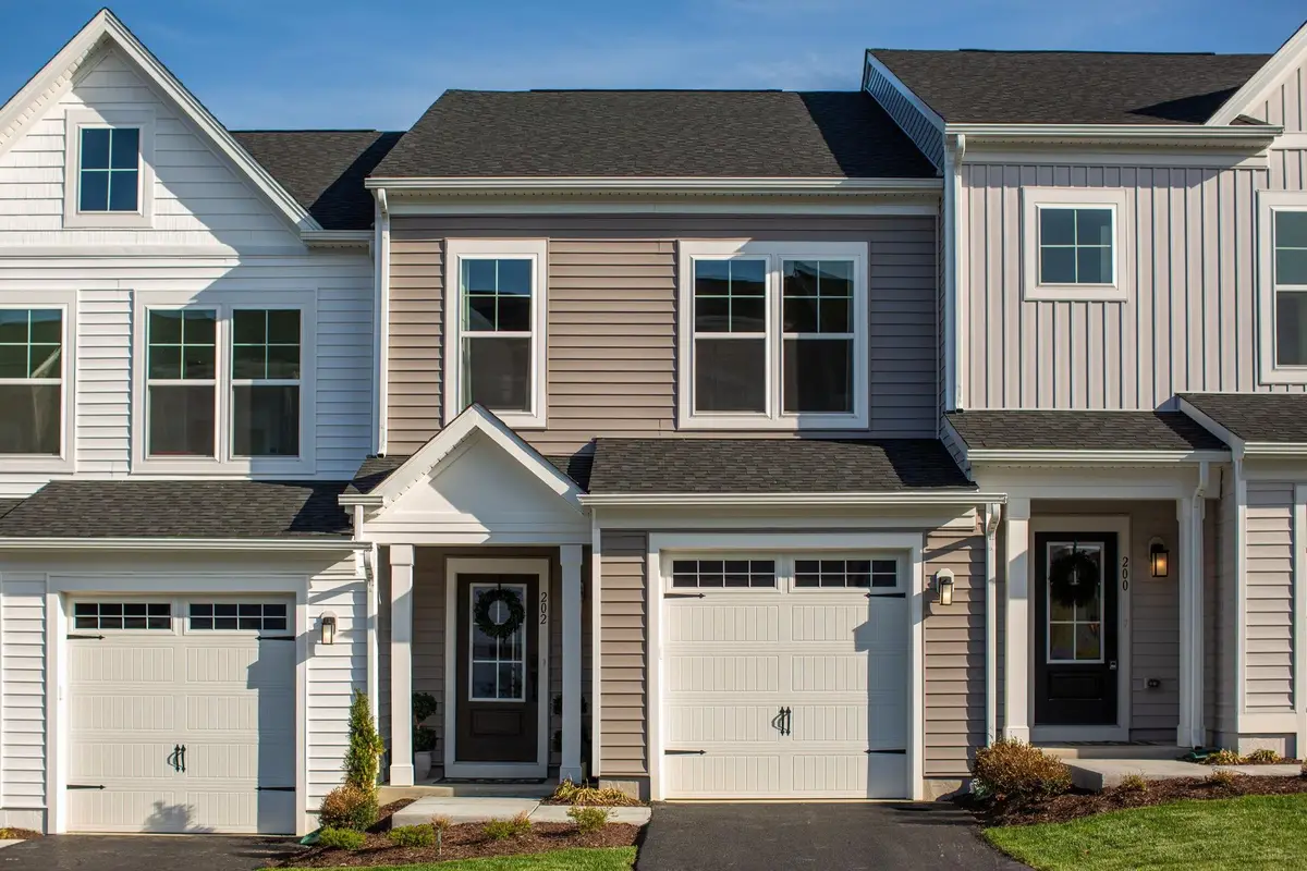 216 Scarlet Maple Ln, Bridgewater, VA 22812 - #1