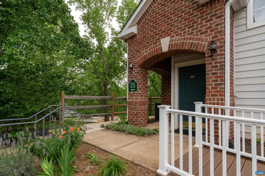 1055 Weybridge Ct, Charlottesville, VA 22911 - #2