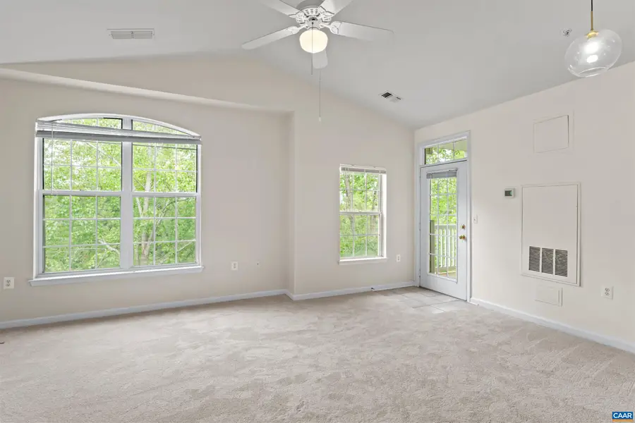 1055 Weybridge Ct, Charlottesville, VA 22911 - #3