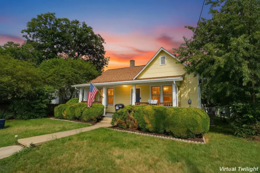 551 Highland Ave, Waynesboro, VA 22980 - #3