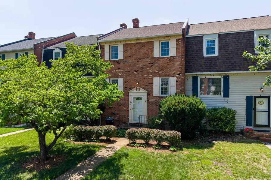 1055 Meadowlark Dr, Harrisonburg, VA 22802 - #2