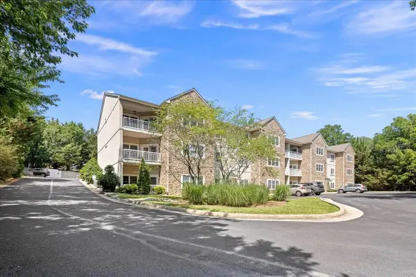 1410 Coalter St N, Staunton, VA 24401