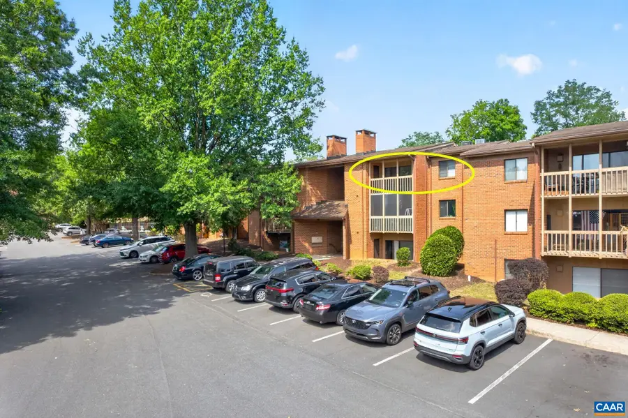 138 Green Turtle Ln, Charlottesville, VA 22901 - #2