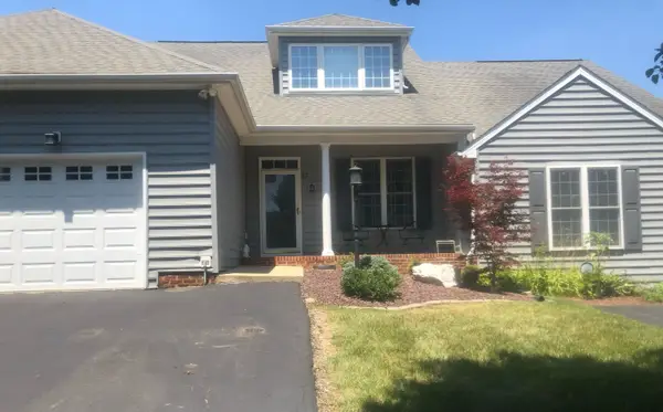 17 Vista View Ln, Staunton, VA 24401