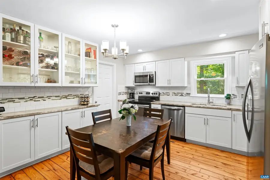 583 Old Lynchburg Rd, Charlottesville, VA 22902 - #3