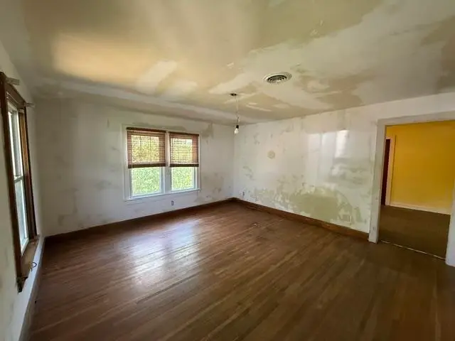 1908 First St, Staunton, VA 24401 - #2