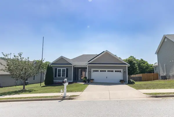 36 Hull Hills Ln, Staunton, VA 24401
