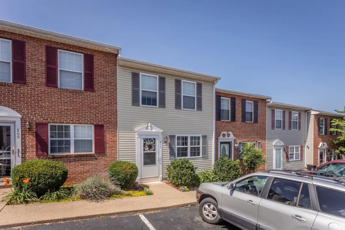 811 Northfield Ct, Harrisonburg, VA 22802 - #1