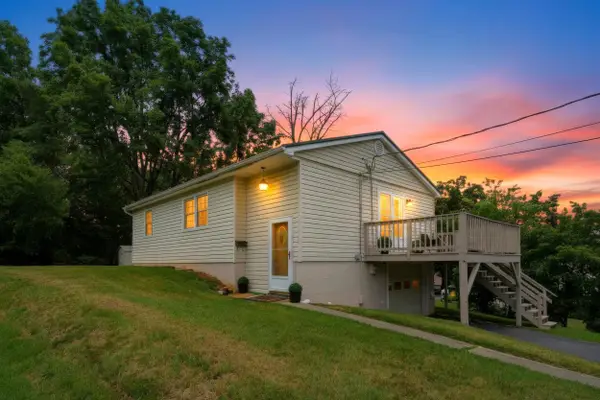112 Bellview St, Staunton, VA 24401