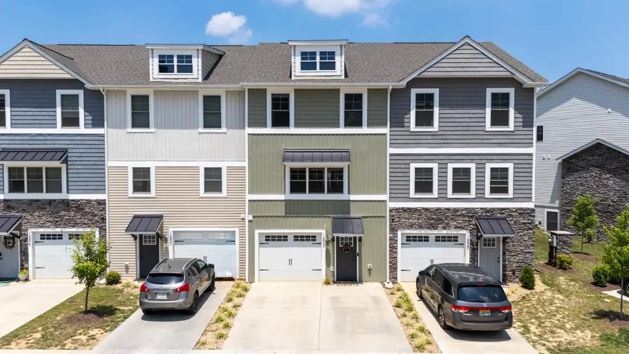 1504 Palomino Trl, Massanetta Springs, VA 22801 - #2