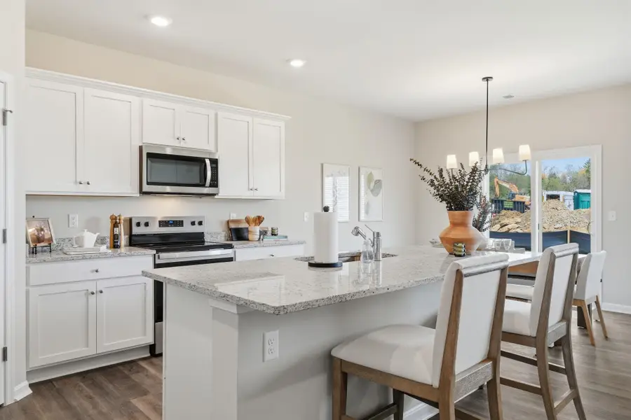 202 Chamberlain Dr, Staunton, VA 24401 - #3