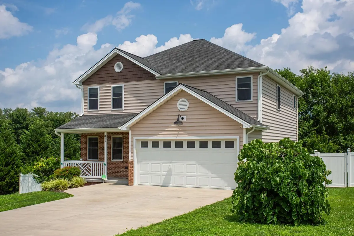 315 Rustic Ave, Broadway, VA 22815 - #1