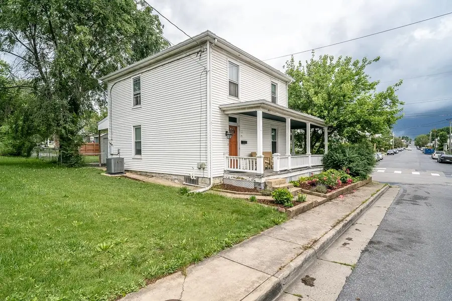 383 Collicello St, Harrisonburg, VA 22802 - #3