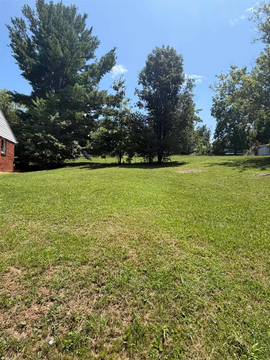 623 D St, Staunton, VA 24401 - #2