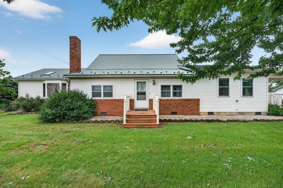 10402 Phillips Store Rd, Broadway, VA 22815 - #1