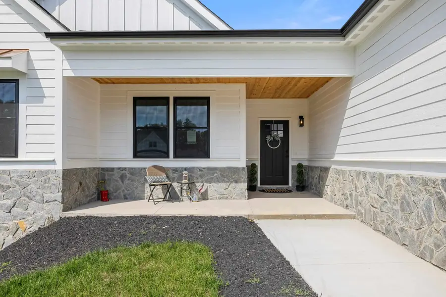2524 Belvue Rd, Waynesboro, VA 22980 - #3
