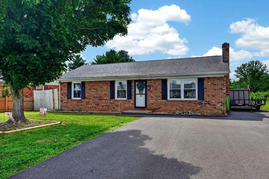 21 Eastgate Dr, Verona, VA 24482 - #1
