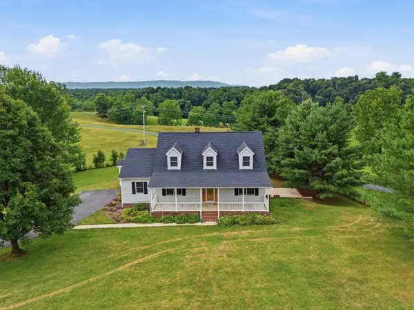 2117 Barterbrook Rd, Staunton, VA 24401