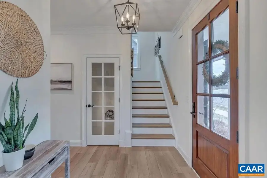 24 Warwick Dr, Crozet, VA 22932 - #2