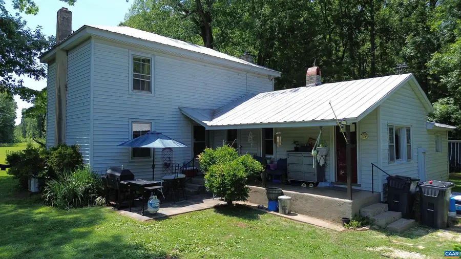 3818 Stage Junction Rd, Columbia, VA 23038 - #3