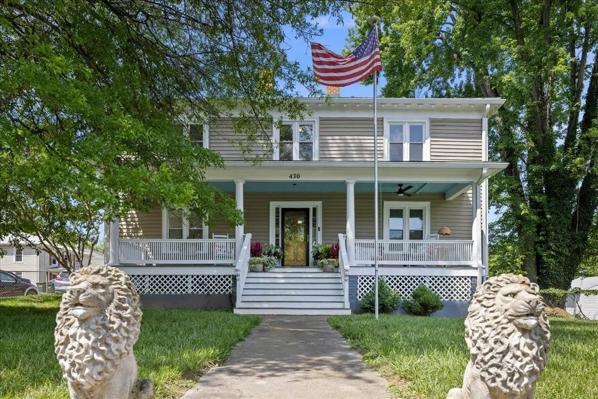 430 Bridge St, Staunton, VA 24401 - #1