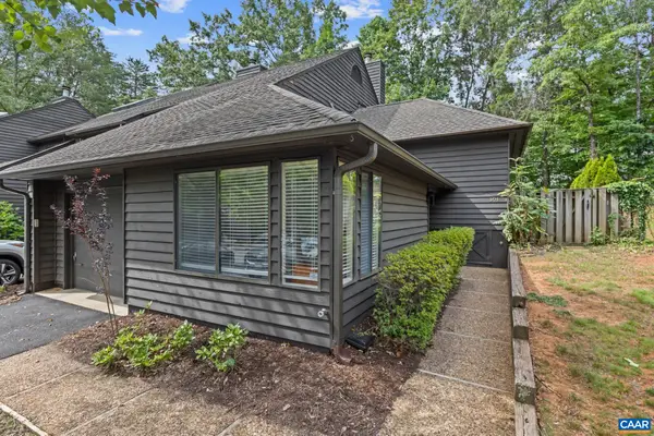 101 Blithe Ct, Charlottesville, VA 22901
