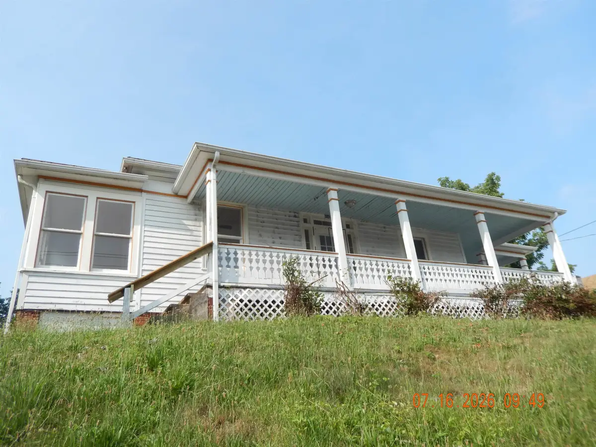 1642 Beverley St W, Staunton, VA 24401 - #1
