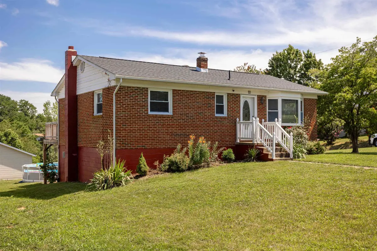 70 Augusta St, Verona, VA 24482 - #1
