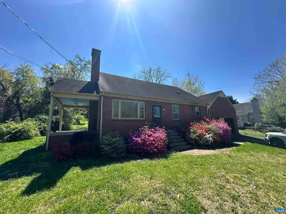 912 Saint Charles Ave, Charlottesville, VA 22901 - #1