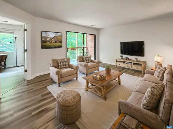 138 Green Turtle Ln, Charlottesville, VA 22902