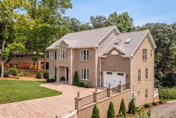 1176 Nelson Dr, Harrisonburg, VA 22801