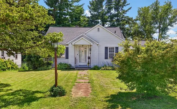 2212 Mt Vernon St, Waynesboro, VA 22980