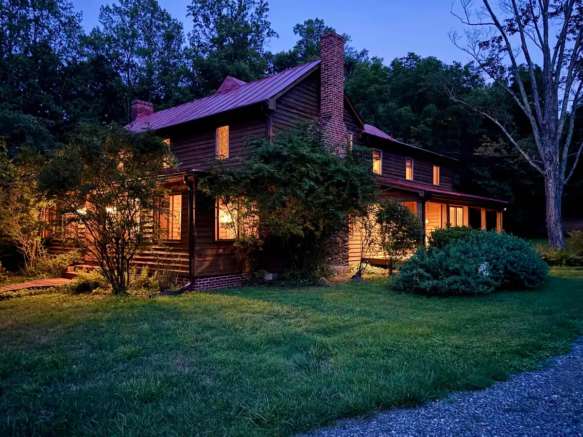 929 Brownings Cv, Shipman, VA 22971 - #1