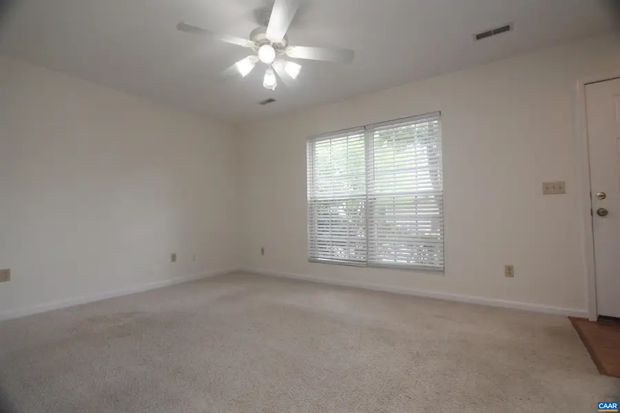 113 Waterbury Ct, Charlottesville, VA 22902 - #3